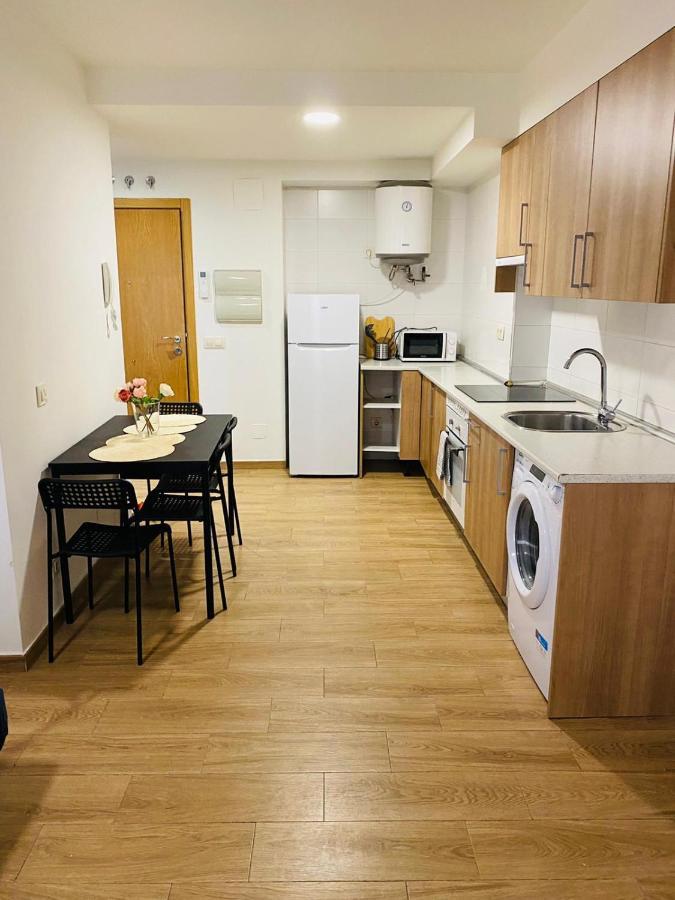 Apartamentos Urgel マドリード エクステリア 写真